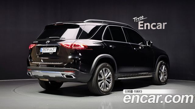 Mercedes-Benz GLE-Class (W167) GLE300d 4MATIC 2022 — фото 2
