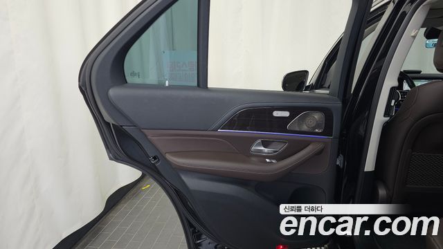 Mercedes-Benz GLE-Class (W167) GLE300d 4MATIC 2022 — фото 25