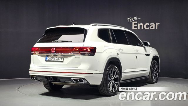 Volkswagen Atlas 2.0 TSI R-LINE 7-Seater 2025 — фото 2
