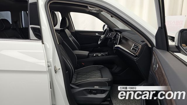 Volkswagen Atlas 2.0 TSI R-LINE 7-Seater 2025 — фото 11
