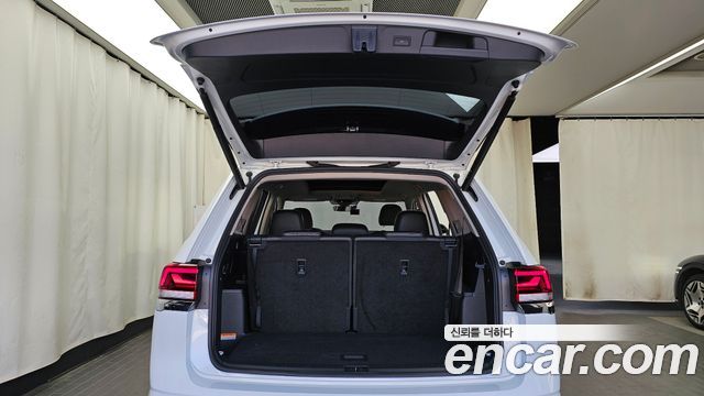 Volkswagen Atlas 2.0 TSI R-LINE 7-Seater 2025 — фото 20