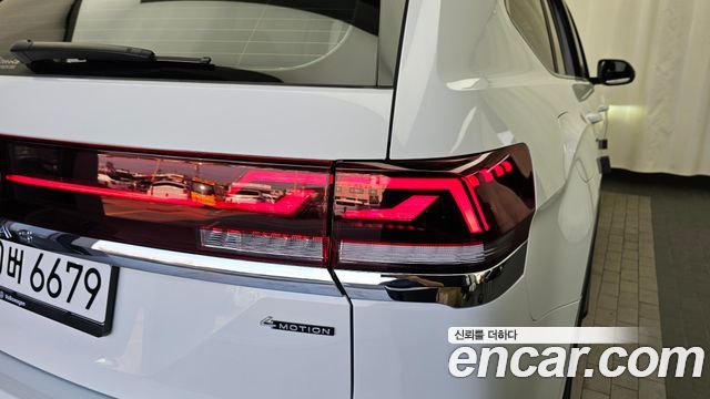 Volkswagen Atlas 2.0 TSI R-LINE 7-Seater 2025 — фото 23