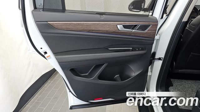 Volkswagen Atlas 2.0 TSI R-LINE 7-Seater 2025 — фото 25