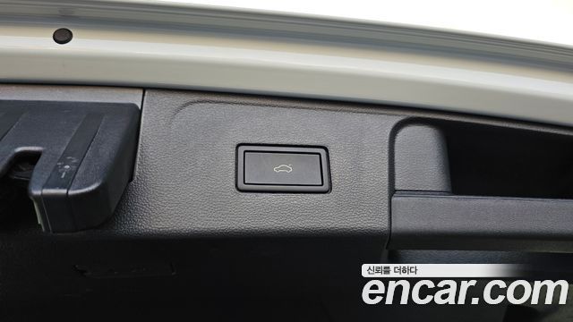 Volkswagen Atlas 2.0 TSI R-LINE 7-Seater 2025 — фото 27