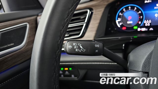 Volkswagen Atlas 2.0 TSI R-LINE 7-Seater 2025 — фото 36