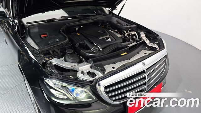 Mercedes-Benz E-Class (W213) E300 4MATIC Exclusive 2019 — фото 6