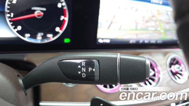 Mercedes-Benz E-Class (W213) E300 4MATIC Exclusive 2019 — фото 9