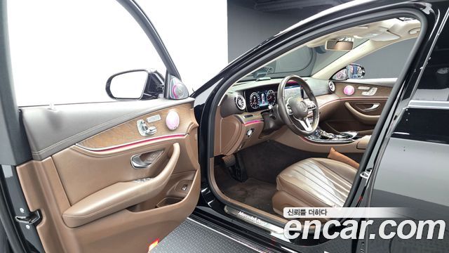 Mercedes-Benz E-Class (W213) E300 4MATIC Exclusive 2019 — фото 10