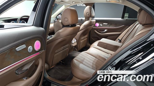 Mercedes-Benz E-Class (W213) E300 4MATIC Exclusive 2019 — фото 15