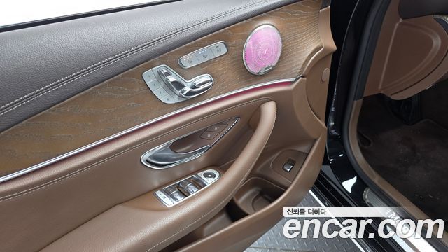 Mercedes-Benz E-Class (W213) E300 4MATIC Exclusive 2019 — фото 23
