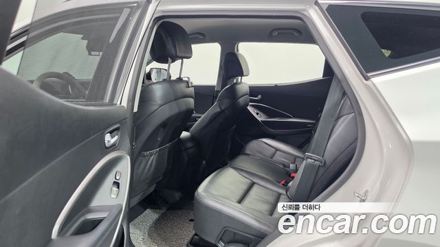 Hyundai Santa Fe (DM) Diesel(e-VGT) 2.0 2WD Premium 2015 — фото 11