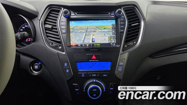 Hyundai Santa Fe (DM) Diesel(e-VGT) 2.0 2WD Premium 2015 — фото 14