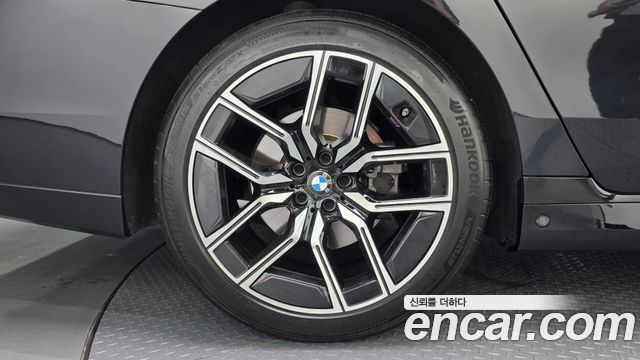 BMW 7 Series (G70) 740i xDrive M Sport 2024 — фото 5