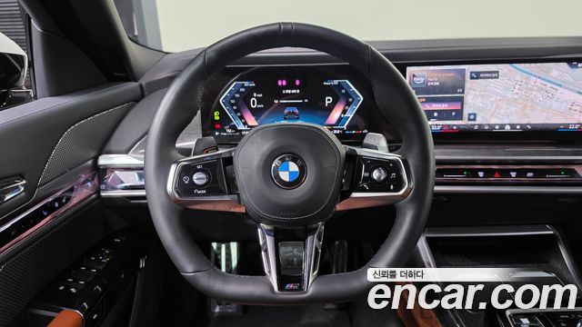 BMW 7 Series (G70) 740i xDrive M Sport 2024 — фото 13