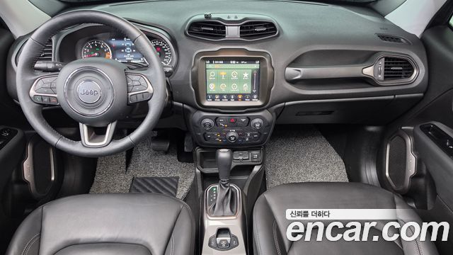 Jeep Renegade 1.3 Limited 2022 — фото 7