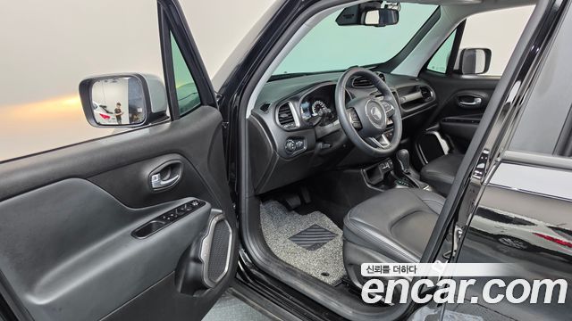 Jeep Renegade 1.3 Limited 2022 — фото 10