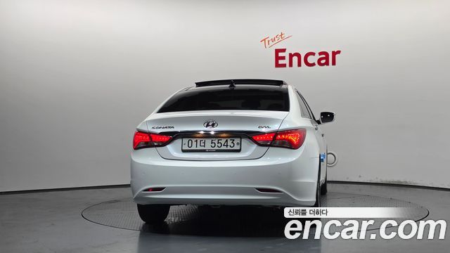 Hyundai Sonata The Brilliant CVVL Attration 2014 — фото 4