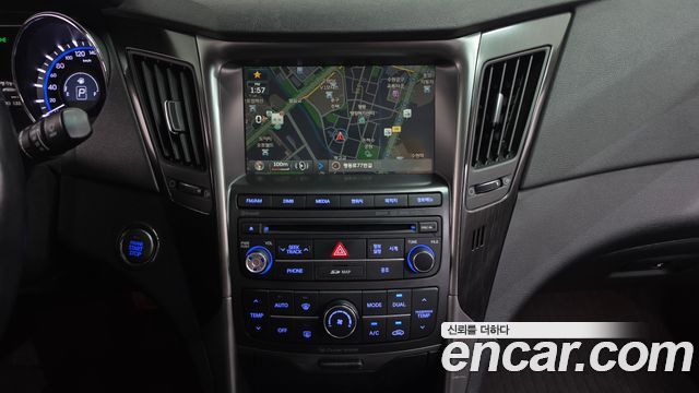 Hyundai Sonata The Brilliant CVVL Attration 2014 — фото 13