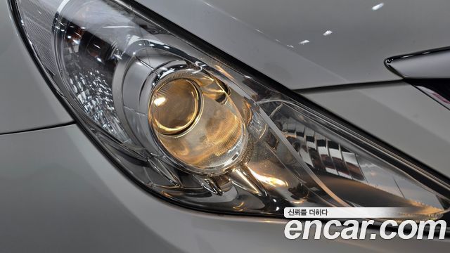 Hyundai Sonata The Brilliant CVVL Attration 2014 — фото 22