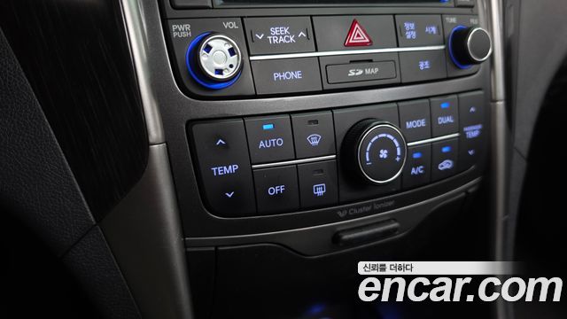 Hyundai Sonata The Brilliant CVVL Attration 2014 — фото 32