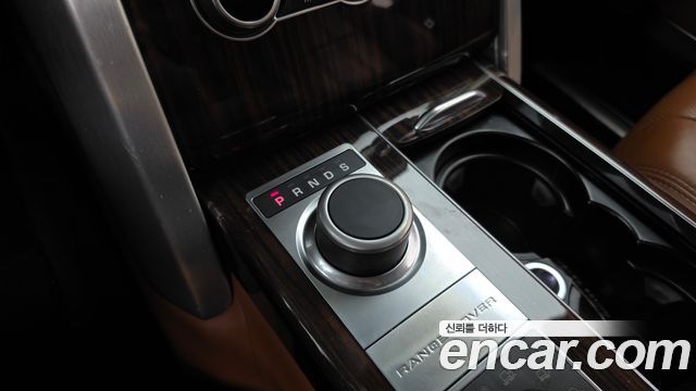 Land Rover Range Rover (IV) 4.4 SDV8 AB DIESEL 2015 — фото 9