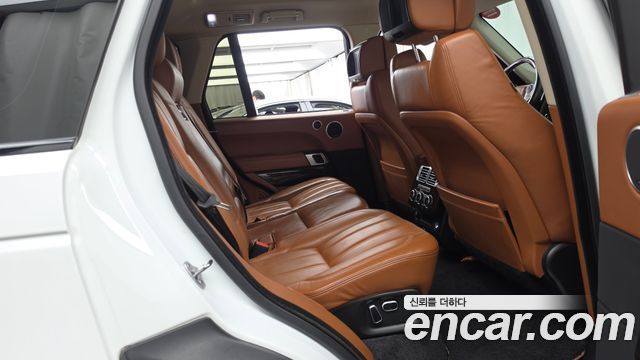 Land Rover Range Rover (IV) 4.4 SDV8 AB DIESEL 2015 — фото 12