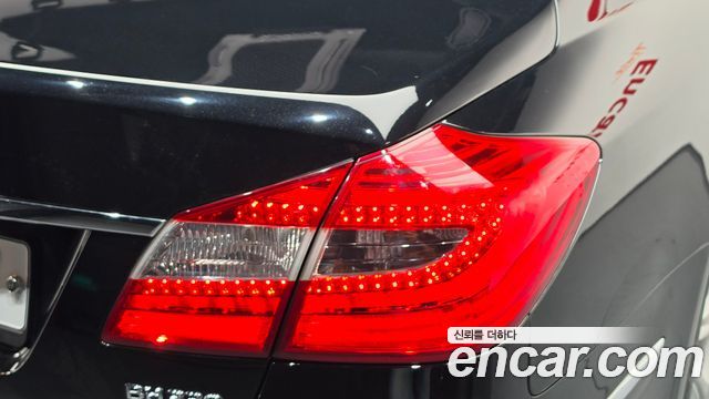 Hyundai Genesis BH330 Modern Standard 2014 — фото 23