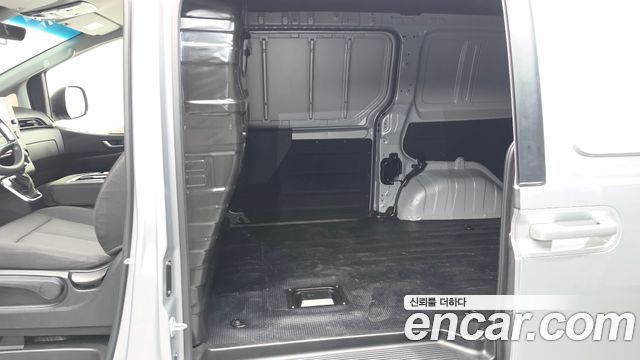 Hyundai Staria Cargo 3-Seater Smart 2023 — фото 12