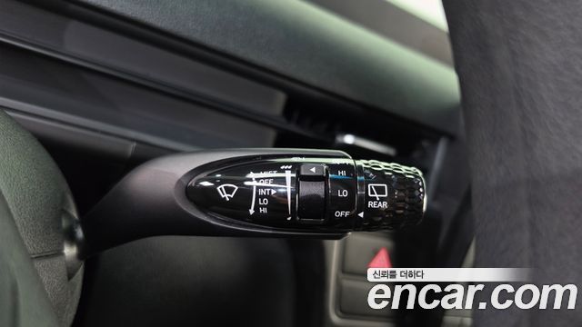 Hyundai Staria Cargo 3-Seater Smart 2023 — фото 18