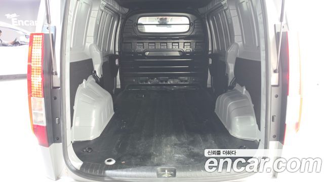 Hyundai Staria Cargo 3-Seater Smart 2023 — фото 20