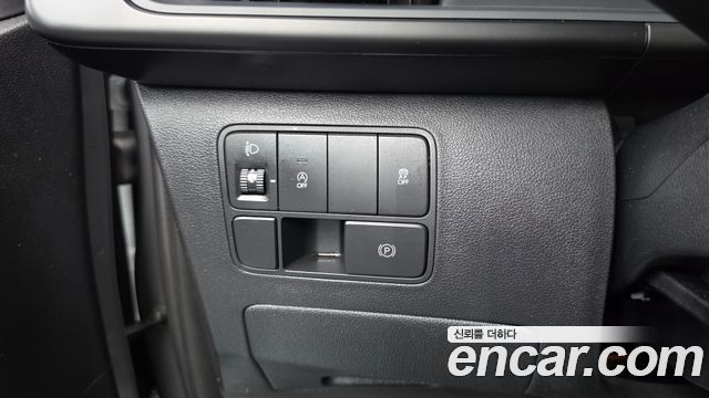 Hyundai Staria Cargo 3-Seater Smart 2023 — фото 28