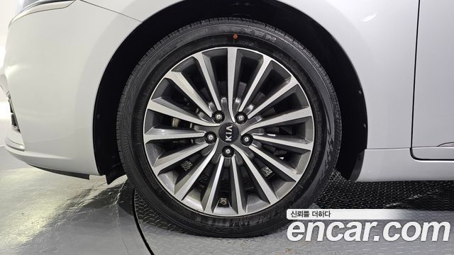Kia K7 3.0 GDI Limited 2018 — фото 5