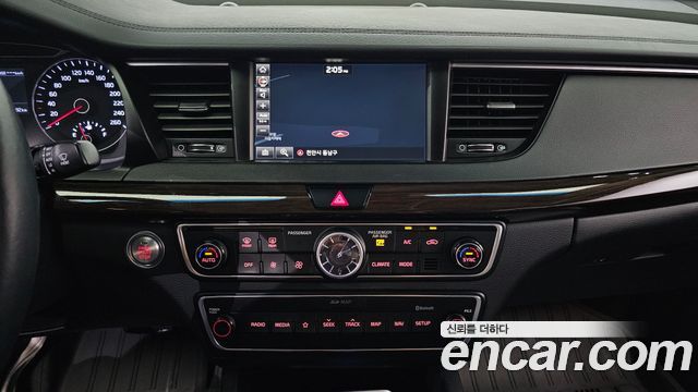 Kia K7 3.0 GDI Limited 2018 — фото 16