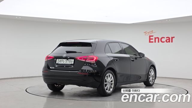Mercedes-Benz A-Class (W177) A220 Hatchback 2020 — фото 2