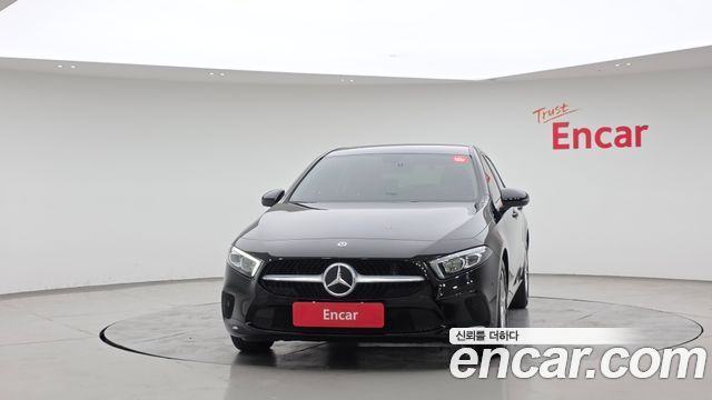 Mercedes-Benz A-Class (W177) A220 Hatchback 2020 — фото 3