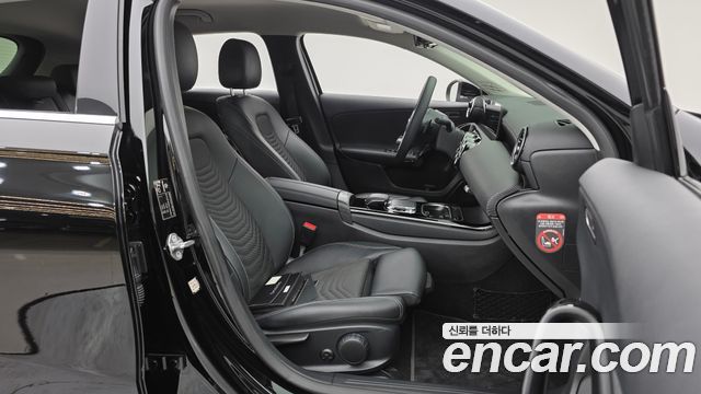 Mercedes-Benz A-Class (W177) A220 Hatchback 2020 — фото 11