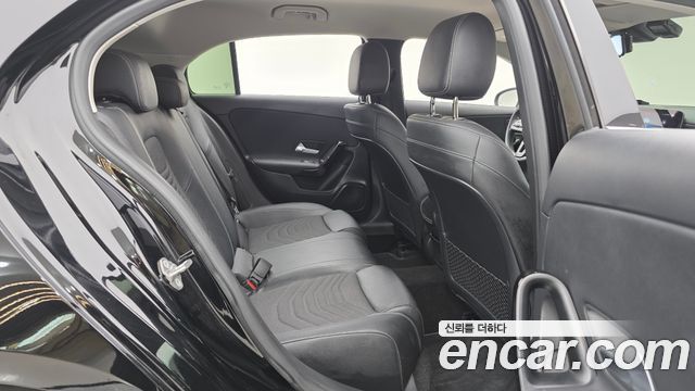 Mercedes-Benz A-Class (W177) A220 Hatchback 2020 — фото 12