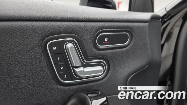 Mercedes-Benz A-Class (W177) A220 Hatchback 2020 — фото 18
