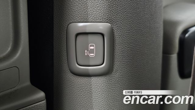 Kia Carnival 9-seater Luxury 2017 — фото 18
