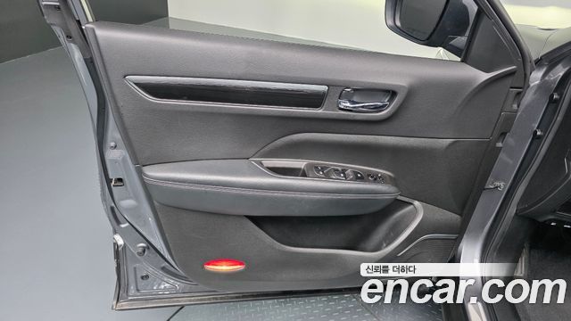 Renault Korea QM6 Diesel 4WD RE Signature 2017 — фото 24