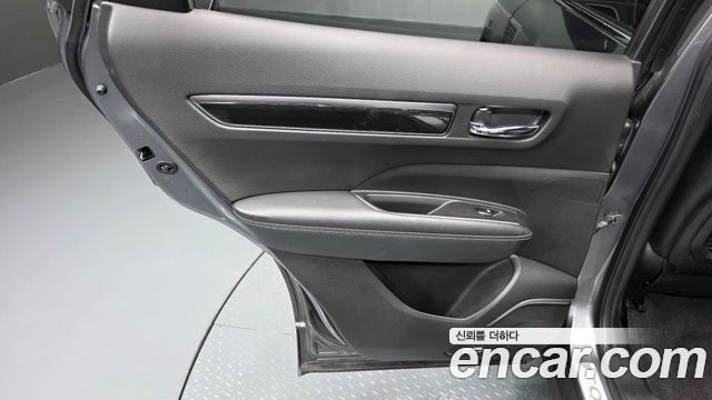 Renault Korea QM6 Diesel 4WD RE Signature 2017 — фото 25