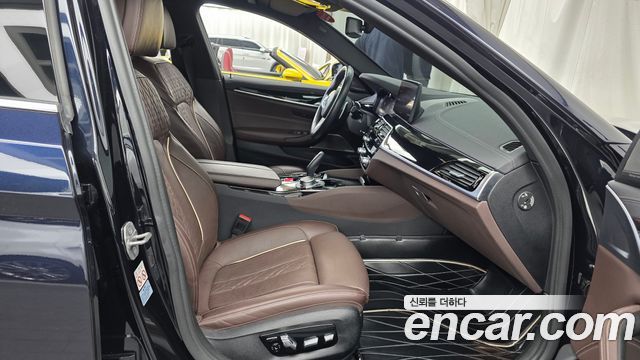 BMW 5 Series (G30) 530i xDrive M Sport Package 2021 — фото 11