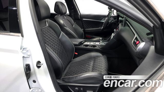 Genesis G70 2.0T Sport Package 2019 — фото 11