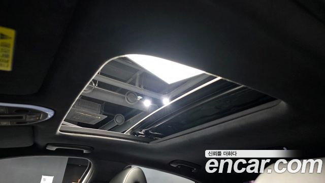 Genesis G70 2.0T Sport Package 2019 — фото 18