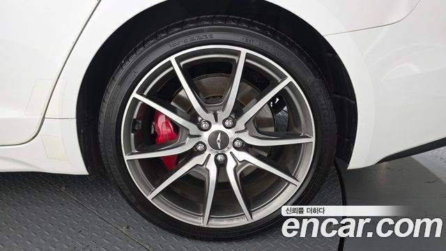 Genesis G70 2.0T Sport Package 2019 — фото 21