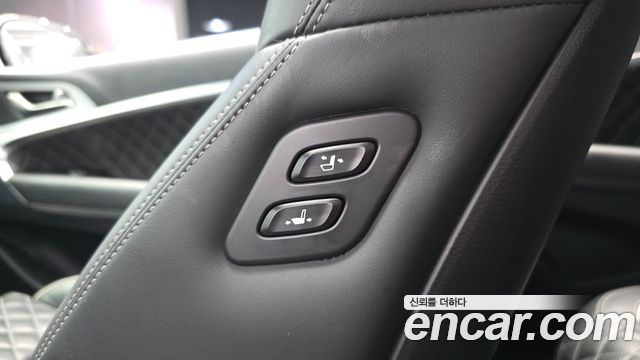 Genesis G70 2.0T Sport Package 2019 — фото 33