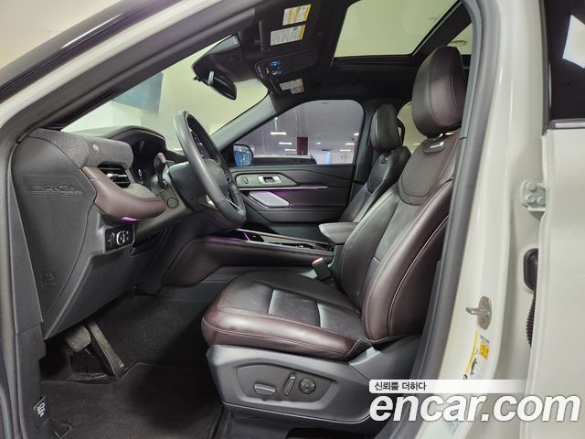 Ford Explorer (VI) 2.3 Platinum 4WD 2025 — фото 10