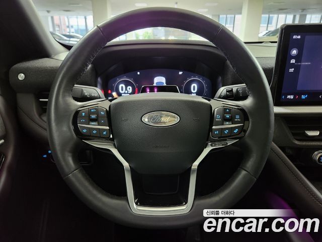 Ford Explorer (VI) 2.3 Platinum 4WD 2025 — фото 20