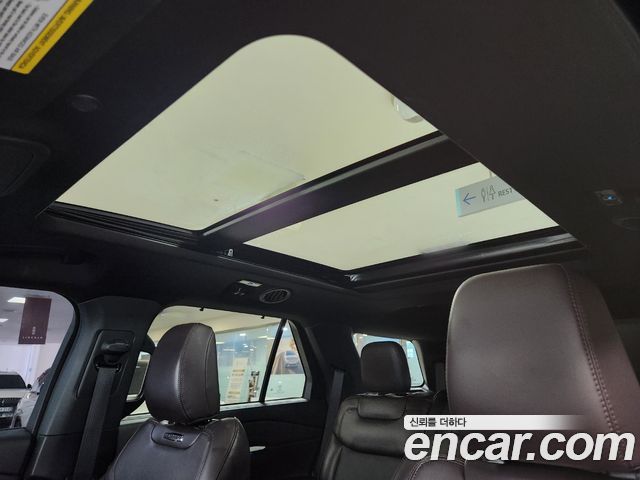 Ford Explorer (VI) 2.3 Platinum 4WD 2025 — фото 22