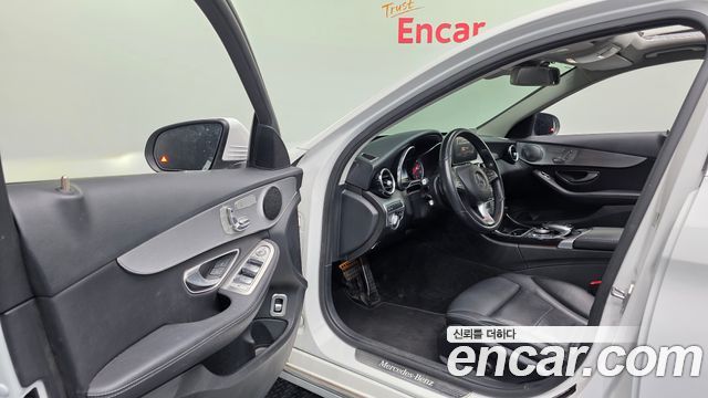 Mercedes-Benz C-Class (W205) C220 d Avantgarde 2018 — фото 10